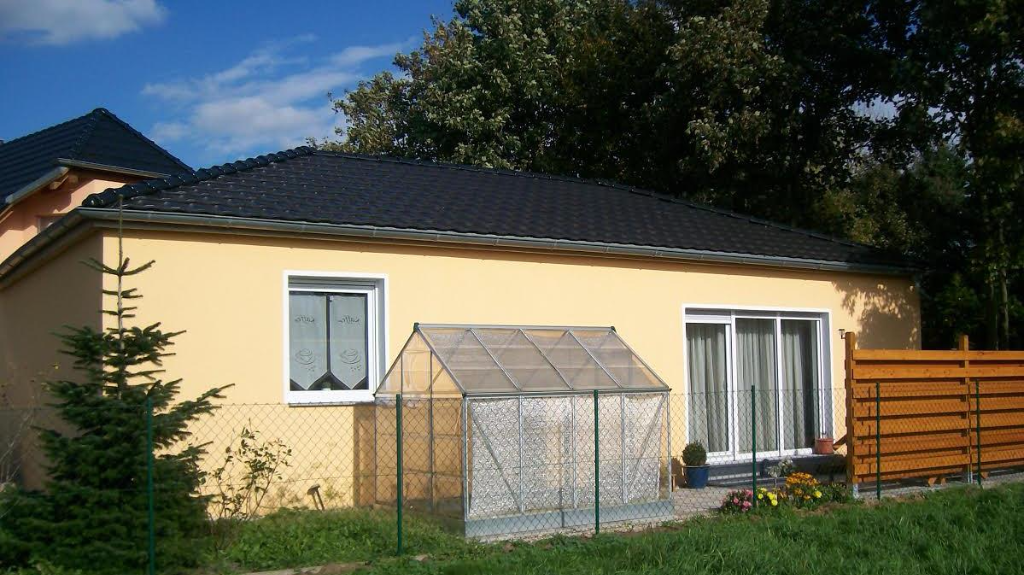 Nutzungsänderung Garage/Lager in Einfamilienhaus (Krostitz)